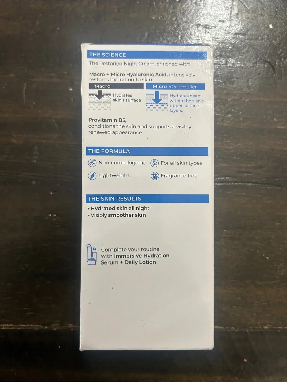 Immersive Hydration Restoring Night Cream - Blue/White